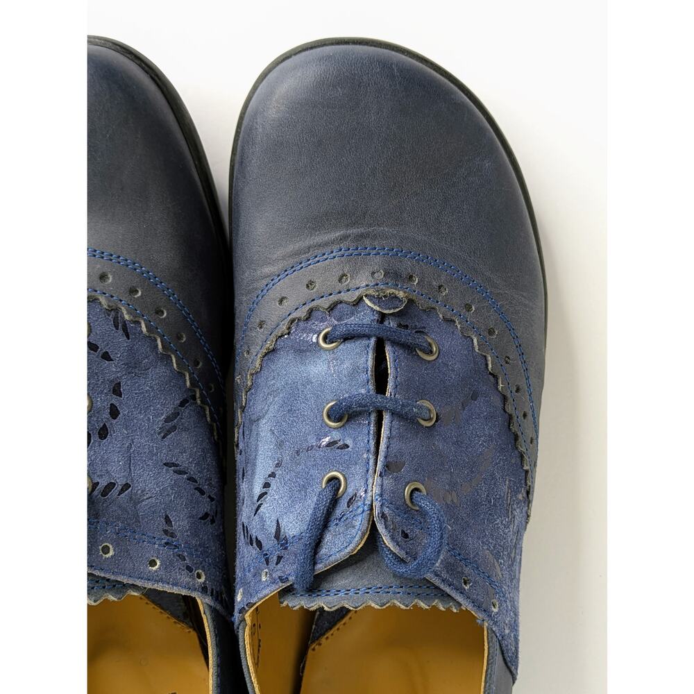 John Fluevog Erika Fellowship Oxford 9 Blue Two Tone Saddle Shoe Lace Low Heel - Picture 12 of 16